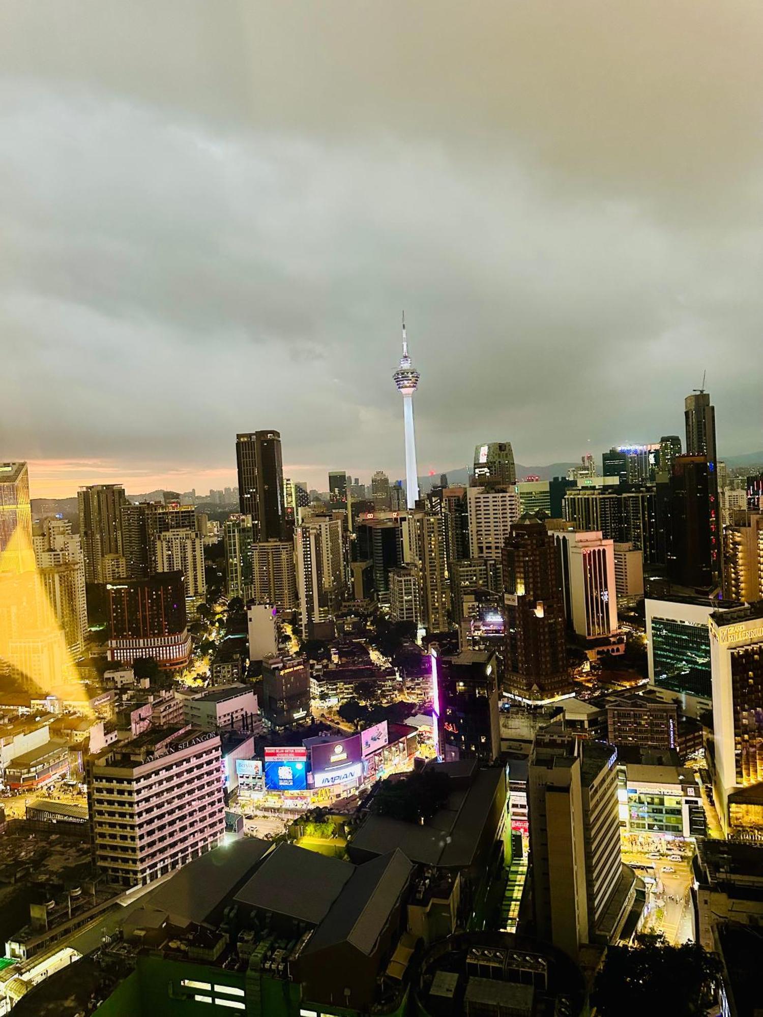 Klcc Suites At Axon Residence クアラルンプール エクステリア 写真