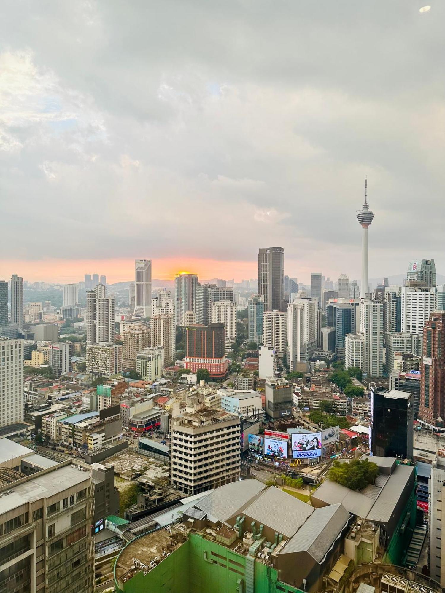 Klcc Suites At Axon Residence クアラルンプール エクステリア 写真